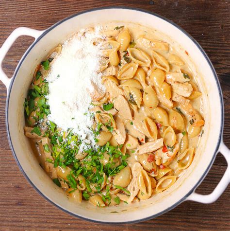 One Pot Creamy Chicken Pasta What Should I Make For
