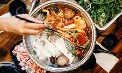 First of all, the atmosphere of this place is good. Top 10 Hot Pot Spots in Hong Kong
