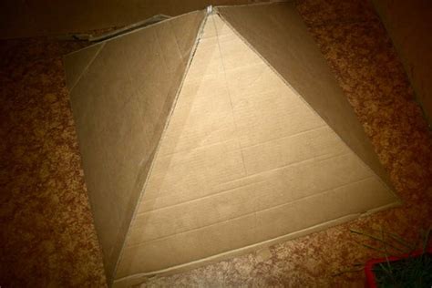 ¿cómo Hacer Una Pirámide De Cartón