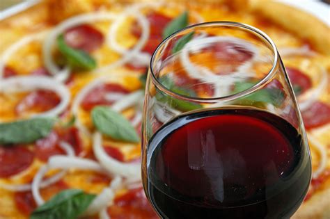 Which Wines Pair Best With Pizza Eater
