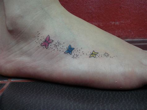 Butterflies tattoos on leg and foot. Butterfly Tattoo Designs For FootLiteratura por un tubo