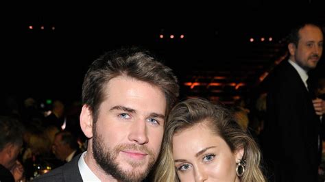 Hollywoods Famous Couples Who Will Make You Believe In 7ee