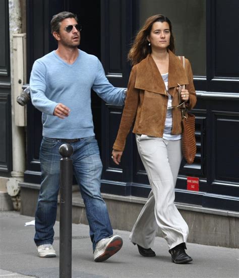Cote De Pablo And Diego Serrano Walking On The Street 8x10 Picture