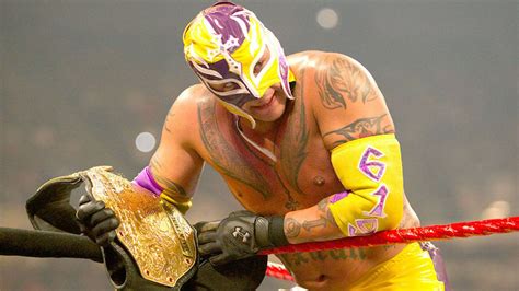 Rey Mysterio Admits He Dropped The Ball With Promos During His Title