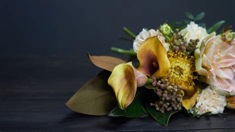 What funeral flowers to choose for delivery? What are the Appropriate Funeral Flower Arrangements ...