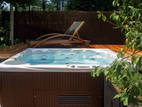 A Quiet Soak In The Sun In A Beachcomber Hot Tub Hot Tub Spa Pool Outdoor Living
