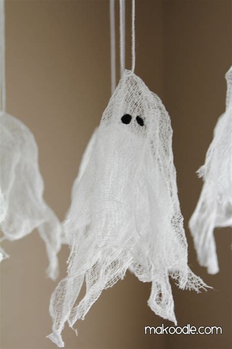 Hanging Ghosts Halloween Decor Makoodle