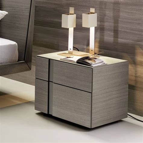 20 Cool Bedside Table Ideas For Your Room
