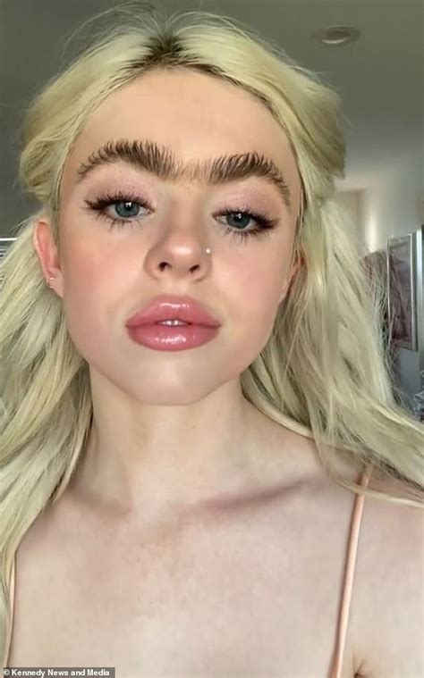 Instagram Model Branded Caveman For Her Bushy Brows Hits Back At Trolls Daily Mail Online