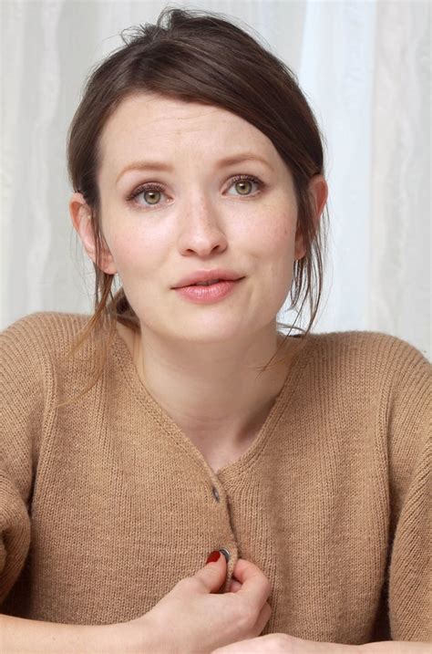 Emily Browning Pictures