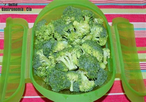 Una receta tremendamente fácil que en 7 y cocinar durante 7 minutos en el microondas a temperatura máxima. Cómo hacer brócoli al vapor en el microondas | Como hacer ...
