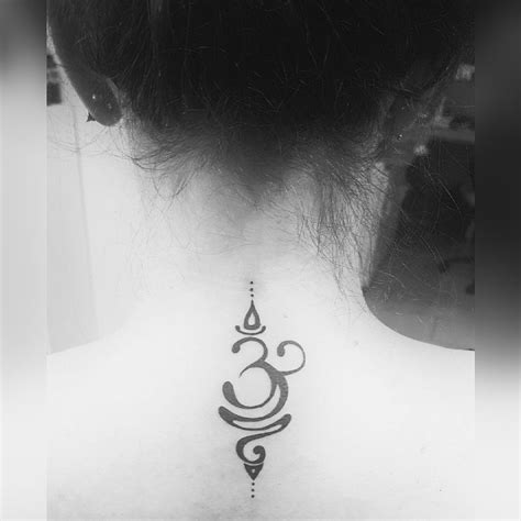 Om Symbol Tattoo Meaning Breathe Namaste Tattoos Tattoo Fonts