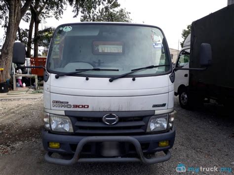 Special offers for traders and car buyers. 2012 Hino WU302 5,000kg in Selangor Manual for RM52,500 ...