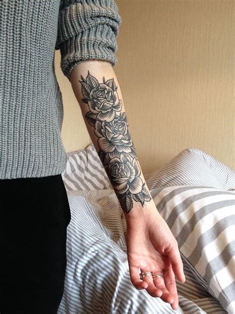 27 Inspiring Rose Tattoos Designs Forearm Tattoos Traditional Rose