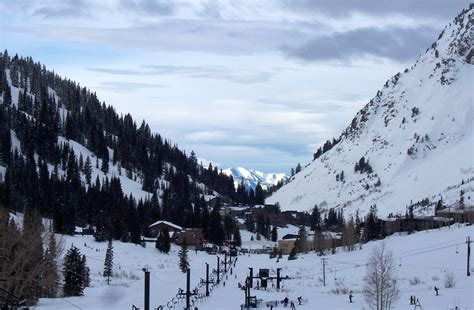 Alta Ski Resort States Snowboarders' Lawsuit 
