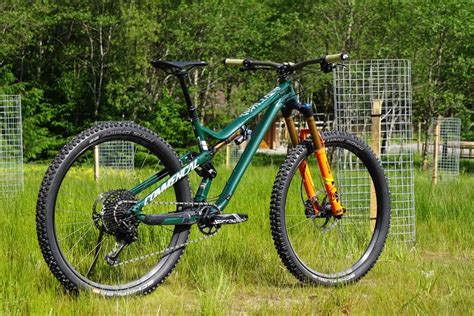 British Edition Commencal Meta Tr 29 Released Along With 2 More 29ers Singletrack World Magazine