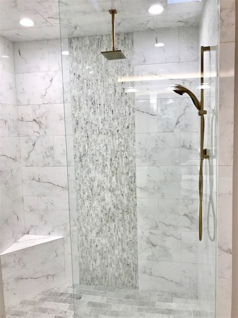 Modern White Porcelain Shower With Accent Waterfall Marble Rispoli