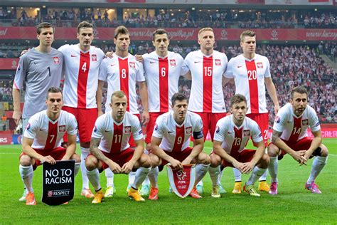 Do najbardziej popularnych meczów piłki nożnej należą spotkania reprezentacji polski, liga mistrzów uefa, a także polska ekstraklasa. Ruszyła otwarta sprzedaż biletów na mecz Polska - Irlandia ...