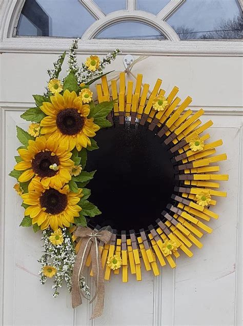 Pin By Sue Satterfield On Diy And Crafts Sunflower Wreath Diy Clothes