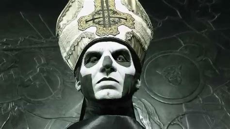 ghost de papa emeritus a cardinal copia nacion grita