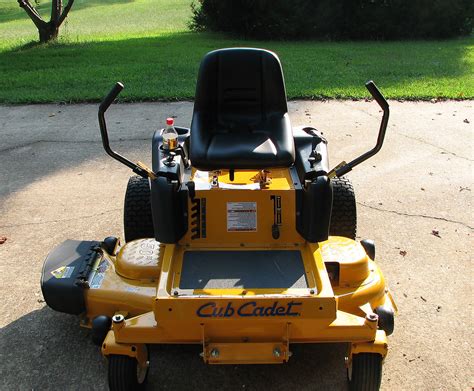 My New Toy Cub Cadet 22hp Zero Turn Mower With 50 Deck E Flickr