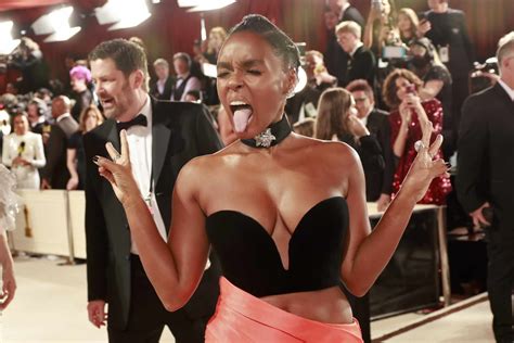Janelle Monae Flashing Her Boobs Is A Good Thing