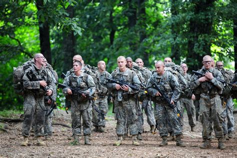 Kristen Griest On Course To Become First Female Army Officer Trained To