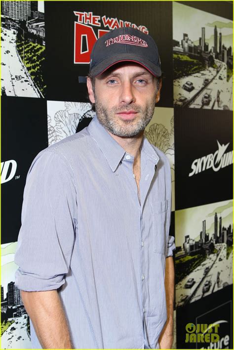 Walking Dead Cast Reveal Inside Scoop At Comic Con Photo 2687464 Andrew Lincoln Norman