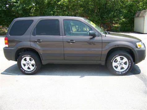 Purchase Used 2006 Ford Escape Xlt Sport Utility 4 Door 30l In