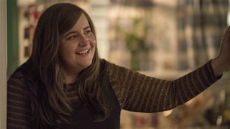 Review Shrill Stars Aidy Bryant As A Fat Woman Learning To Take Up