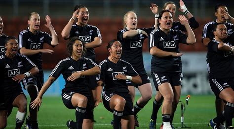 New Zealand Womens Rugby Team Go Professional