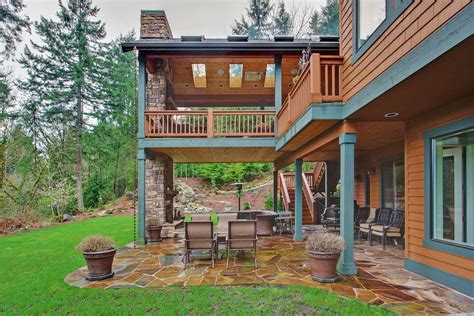 17 Charming Rustic Deck Designs That Offer The Ultimate Enjoyment