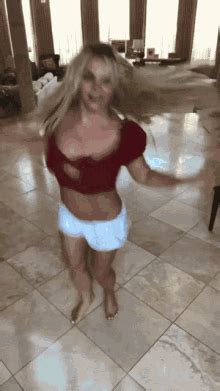 Britney Dancing Gif Britney Dancing Spinning Descobrir E Compartilhar Gifs