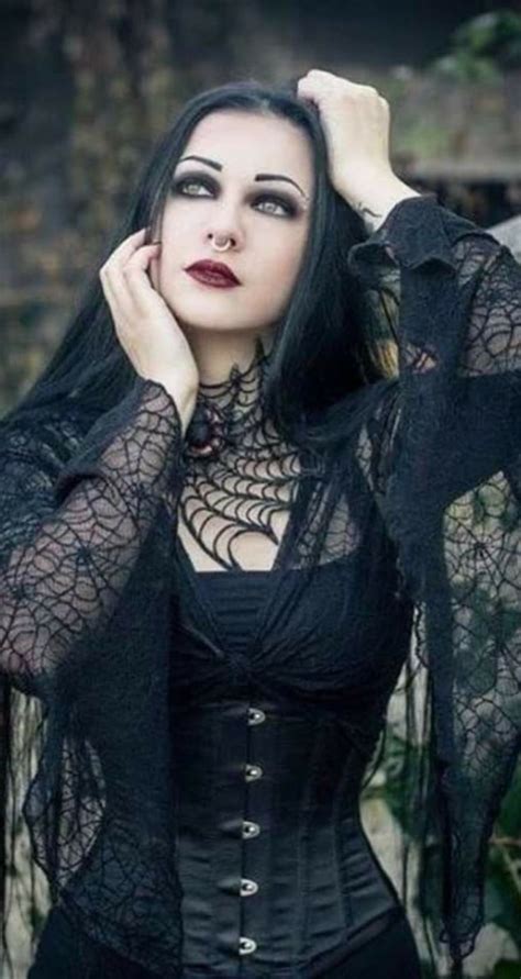 Pin By Teresa Yarbrough On All Hallows Eve In 2020 Gothic Outfits Gothic Fashion Gothic Beauty