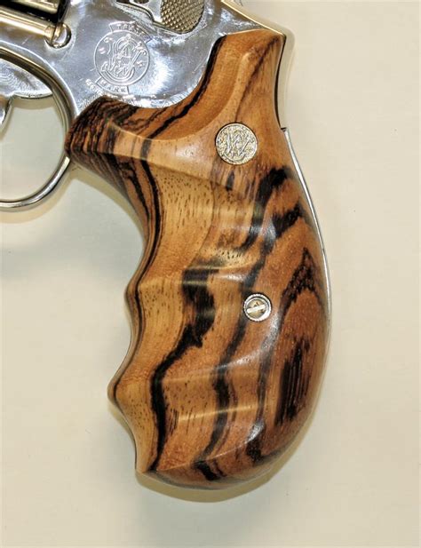 Smith And Wesson K And L Frame Smooth Zebra Wood Combat Grips Round Butt