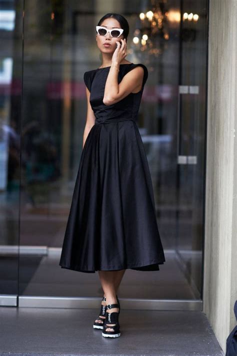 Modern women clothes are available in latest collections at reasonable prices upon alibaaba.com. Modern Classic Style Clothes For Women 2020 ...