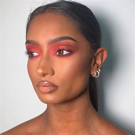 Mahinamakeup On Instagram Bold Eyes 😻 Makeup Looks Square Face