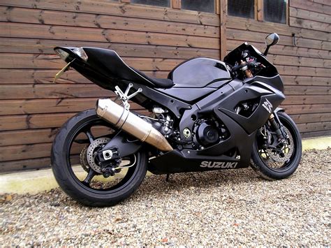 £ Sold Suzuki Gsx R 1000 K5 Stealth Black Documented History 2005 05 Reg Sargents Of Sussex