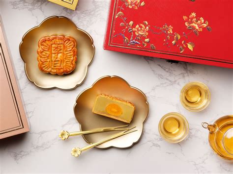 It's always a welcomed bonus if. Mid-Autumn Festival 2020: The Most Popular Baked Mooncakes ...