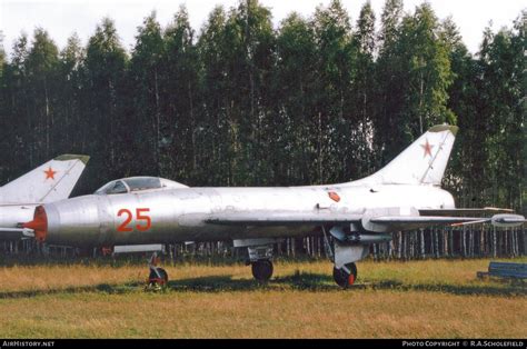 Aircraft Photo Of 25 Red Sukhoi Su 7b Soviet Union Air Force