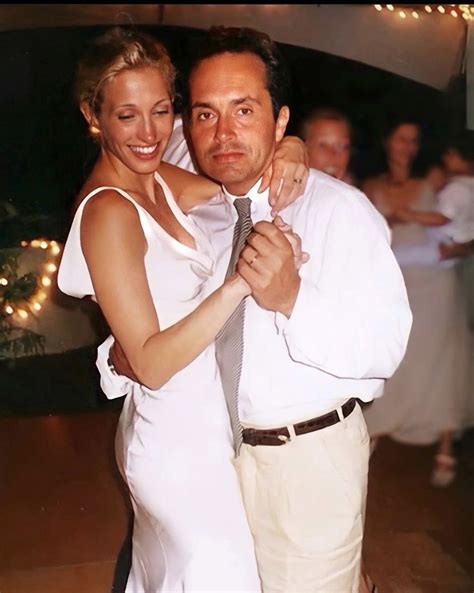 Carolyn Bessette Kennedy Dancing With Anthony Radziwill Jfk Jrs Beloved Cousin At Her Wedding