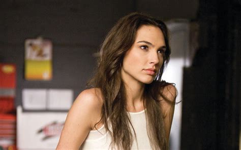 3840x2400 Gal Gadot In The Fast And The Furious 4k Hd 4k Wallpapers Images Backgrounds Photos