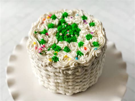 Learn How To Make A Beautiful Basket Weave Cake Design
