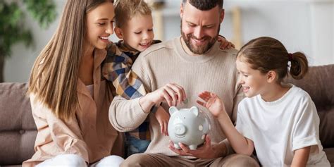 Dicas práticas para poupar dinheiro ganhando pouco Família e Casa