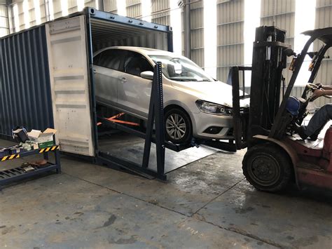 5 Top Tips For Loading Cars Into Containers