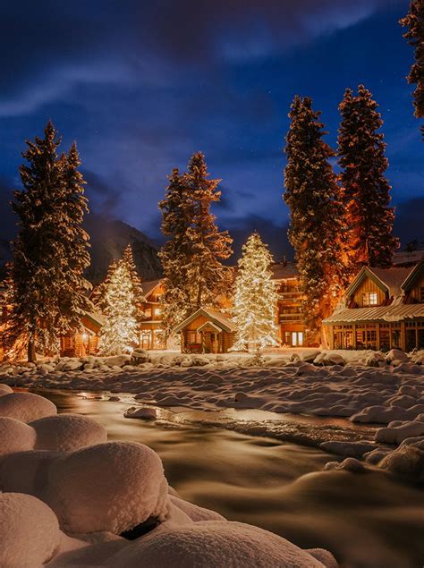 Christmas In Lake Louise Village In Alberta Canada Christmas Scenery
