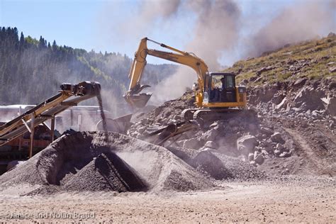 Construction Equipment Crushing Rock Jn052944 Heavy Equipm Flickr