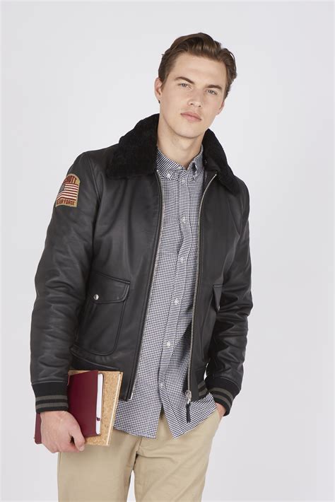 Shop all the american college pieces uploaded by our sellers. The Flight Jacket - Noir Uni - American College USA
