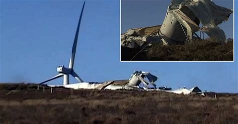 Pictured Massive Wind Turbine Crashes To The Ground With One Local