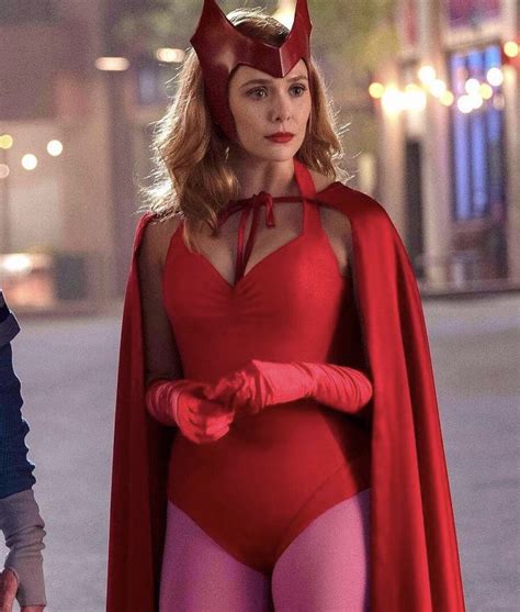 Mommy Elizabeth Olsen Dressed Up As Wanda This Halloween But Her College Bully Showed Up As